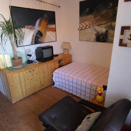 House With A Parking Space - 12159 穆泰尔岛