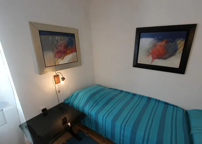 House With A Parking Space - 12159 *